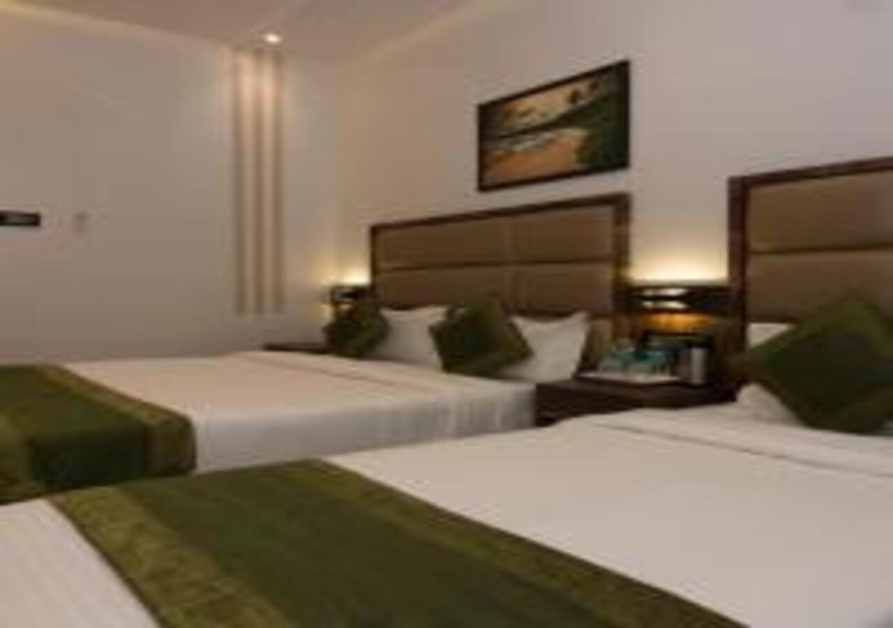 Hotel Meriton Mumbai International Airport T-2 Bagian luar foto